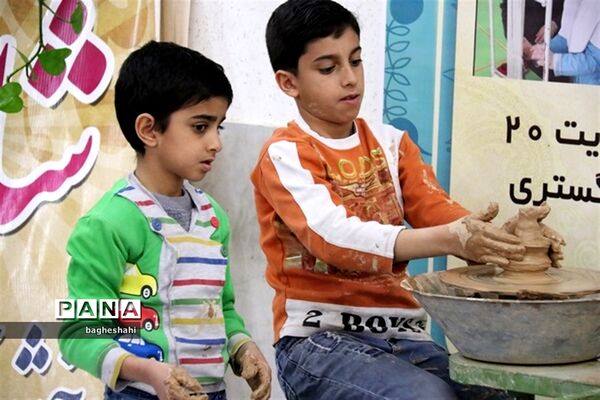 برپائی نمایشگاه توانمندی های اعضای کانون های فرهنگی و تربیتی در یزد