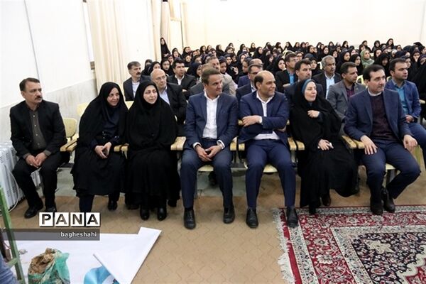 برپائی نمایشگاه توانمندی های اعضای کانون های فرهنگی و تربیتی در یزد
