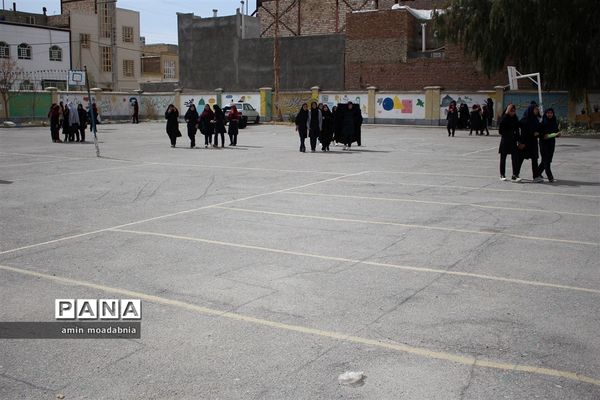 جشن درون مدرسه‌ای به مناسبت بیست و دومین جشنواره خیرین مدرسه ساز سیستان و بلوچستان