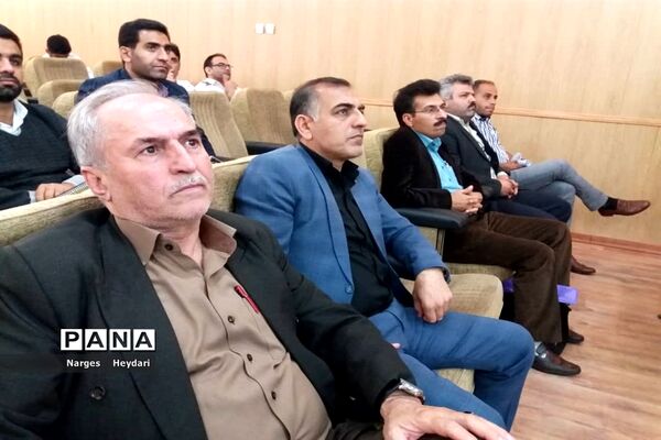 سمینار آموزشی پیشگیری از بیماری کرونا ویروس در شهرستان امیدیه