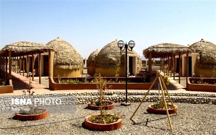نخستین هتل کپری جهان در قلعه‌گنج کرمان+ ویدئو