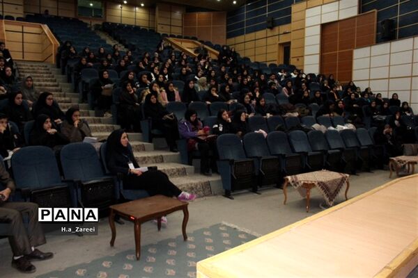 انتخابات مجلس دانش آموزی استان اصفهان (دختران)