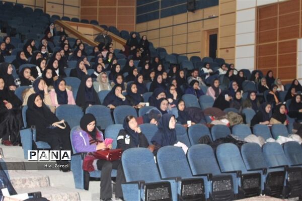 انتخابات مجلس دانش آموزی استان اصفهان (دختران)