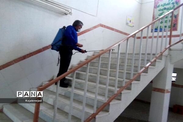ضدعفونی وگندزدایی مدارس ابرکوه
