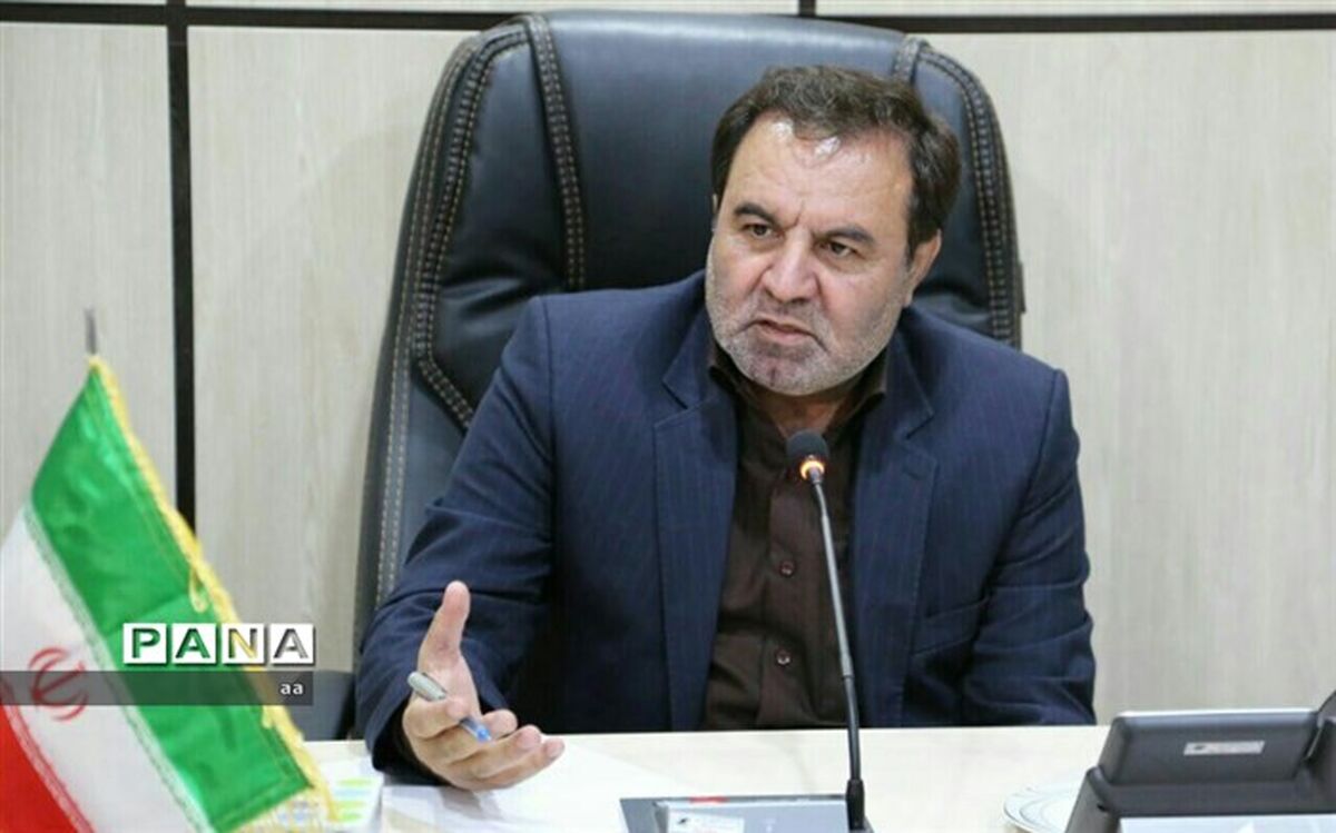 استاندار لرستان: داروخانه های متخلف در ارایه مواد ضدعفونی پلمب می شوند