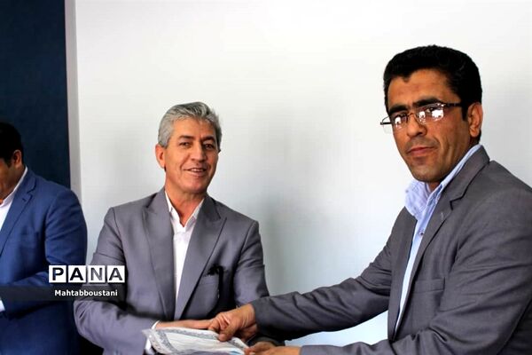 تقدیر مدیریت آموزش و پرورش دشتستان از حوزه معاونت پرورشی و تربیت بدنی