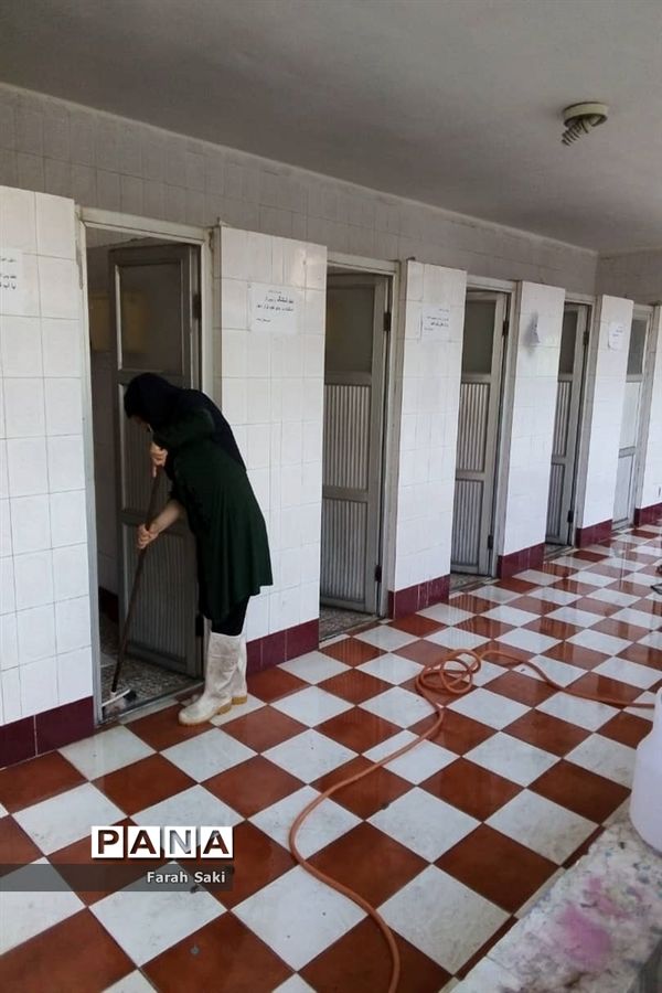 گندزدایی دبیرستان تشکیلاتی دخترانه پاینده در اهواز