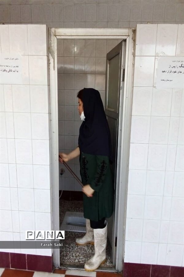 گندزدایی دبیرستان تشکیلاتی دخترانه پاینده در اهواز