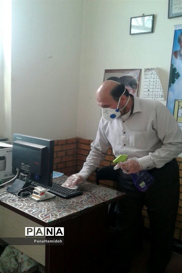 ضدعفونی و گندزدایی مدارس شهرستان حمیدیه