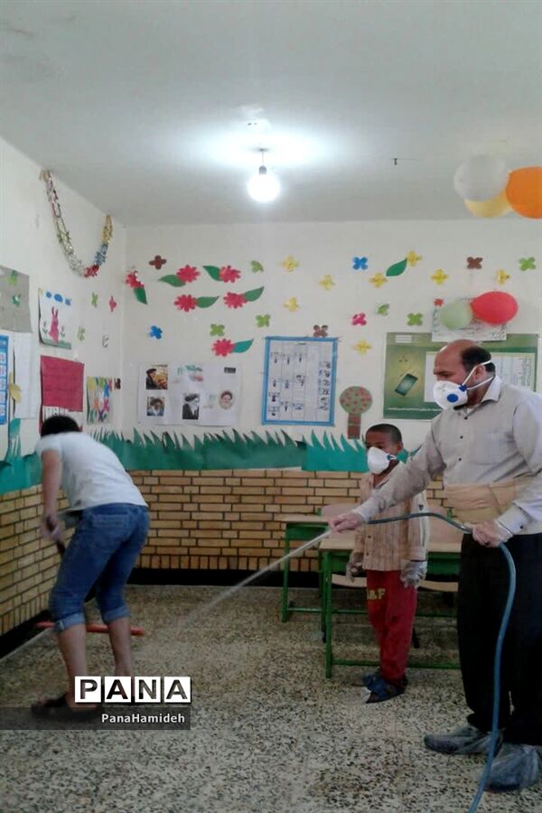 ضدعفونی و گندزدایی مدارس شهرستان حمیدیه