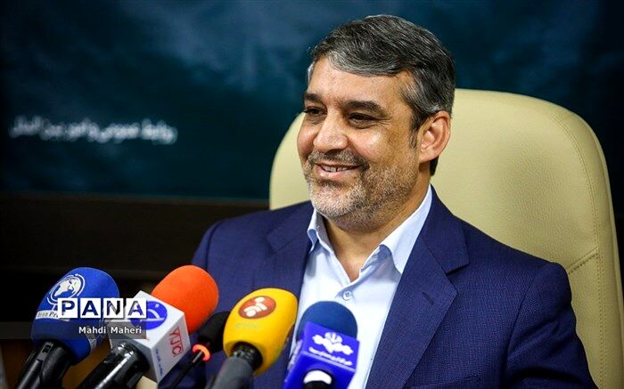 مجتبی زینی‌وند: حق‌الزحمه معلمان مدارس غیردولتی باید به طور کامل پرداخت شود