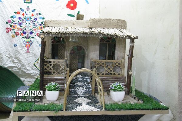 آثار دستی روستاهای برگزیده کاشمر در فروشگاه روستا
