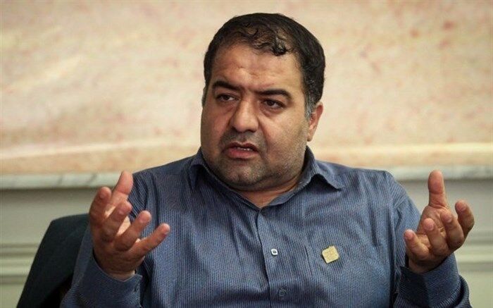 فراهانی: تاکسیرانان بدون دستکش و ماسک خدمات رسانی می‌کنند