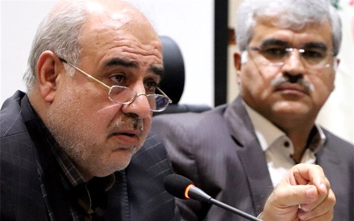 تلاش و ایثار پزشکان و پرستاران برای مردم امید آفرین است