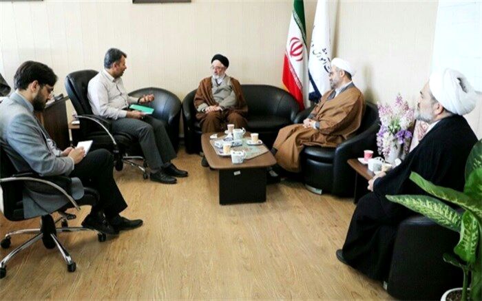 آموزش و پرورش مبنای  رشد و تربیت نوجوانان و جوانان است