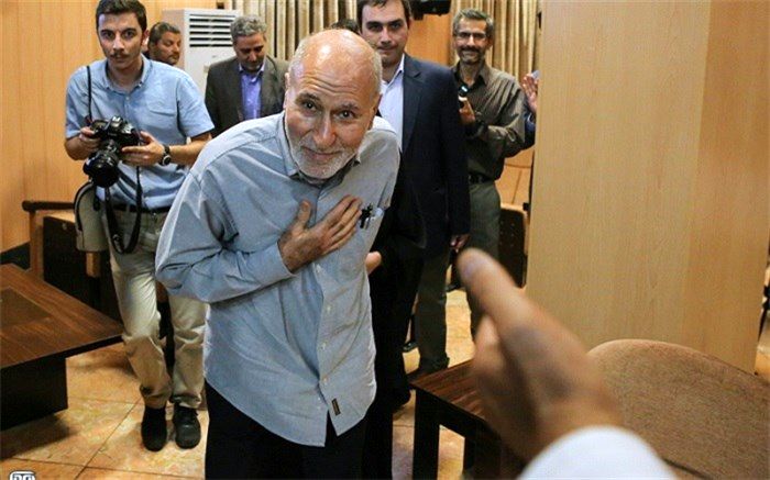 اصلاح‌طلبان و اعتدالی‌ها «‌صبر و انتظار» پیشه کنند