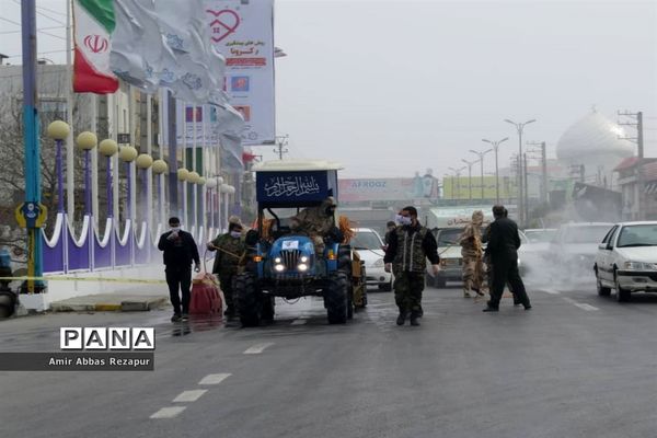 ضدعفونی کردن معابر و اماکن شهری در محمودآباد