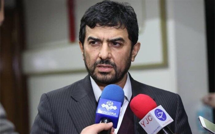 کارخانجات همپای کادر درمانی، نیازهای شب عید مردم را تامین می‌کنند