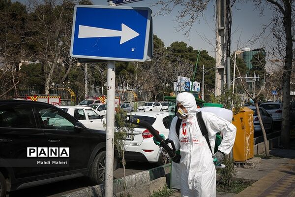 ضد عفونی معابر شهری تهران جهت پیشگیری از ویروس کرونا