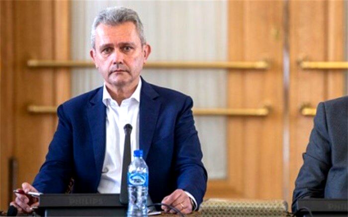 نماینده سازمان جهانی بهداشت: حمایت رهبر انقلاب اسلامی در شکل دهی مبارزه با کرونا ستودنی است