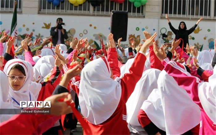 اجرای ورزش صبحگاهی دانش آموزان از صدا و سیمای آذربایجان غربی