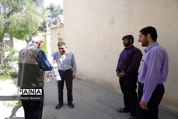 توزیع بسته های بهداشتی در بوشهر