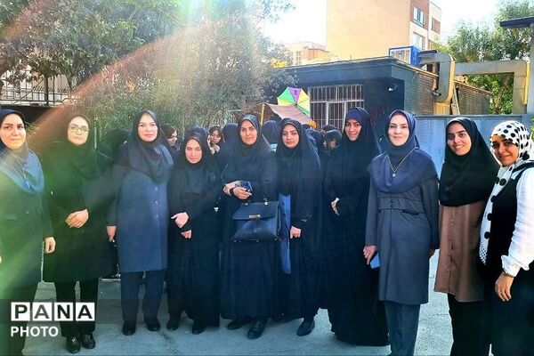حضور دانش آموزان مدارس حاتم، مجتهده امین و محمد علی تحصیلی در جشن ولادت حضرت زینب (س)