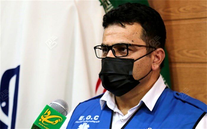 رعایت فاصله‌گذاری اجتماعی در جامعه به ویژه نانوایی‌ها، بانک‌ها و ادارات ضروری است