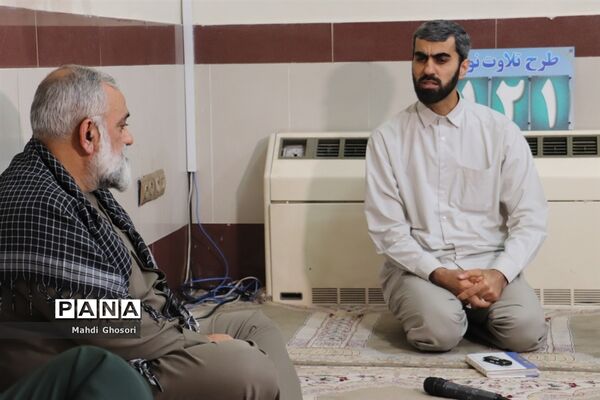 ازدید سردار نقدی از کارگاه تولید ماسک در قم