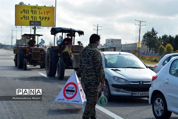 کنترل مسافران در ورودی شهرستان فریدونکنار