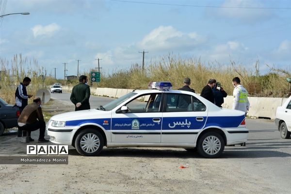 کنترل مسافران در ورودی شهرستان فریدونکنار