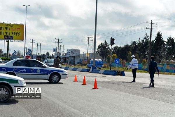 کنترل مسافران در ورودی شهرستان فریدونکنار