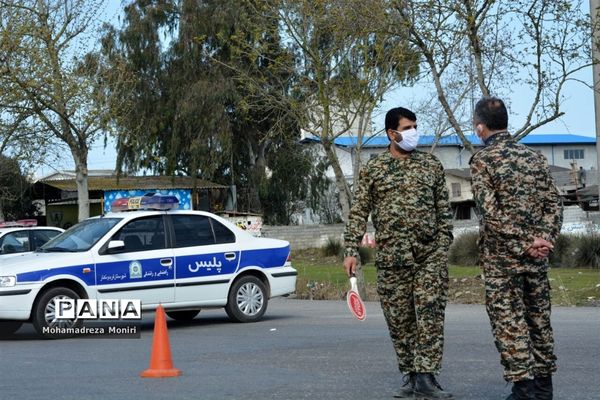 کنترل مسافران در ورودی شهرستان فریدونکنار
