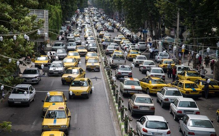 ثبت نام تاکسیرانان تبریزی جهت استفاده از مزایای بیمه بیکاری