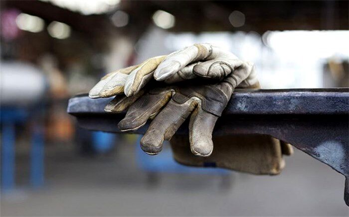 تاجیک: تورم 39 درصدی پایان سال 98  و هزینه زندگی خانوار مبنای تصمیم‌گیری مزد کارگران شود