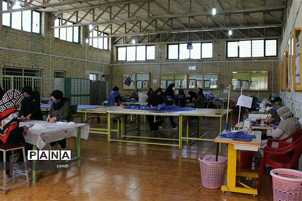 تولید ماسک توسط کارشناسان و پیشتازان سازمان دانش آموزی