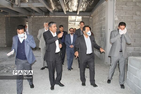 بازدید مدیرکل  آموزش و پرورش استان کرمان از پروژه های عمرانی آموزش و پرورش