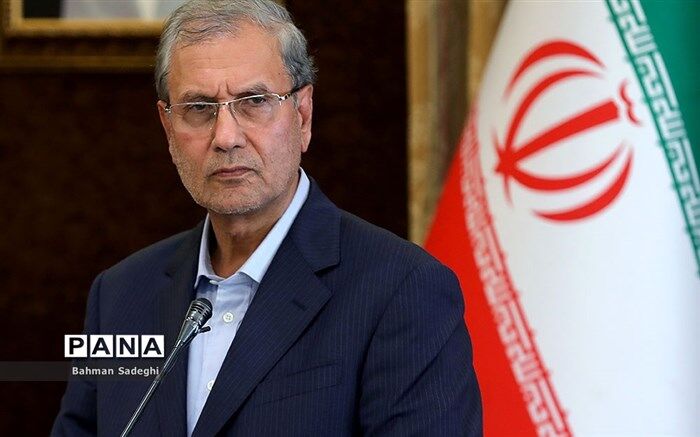 ربیعی: کرونا اصلا بازی سیاسی نیست