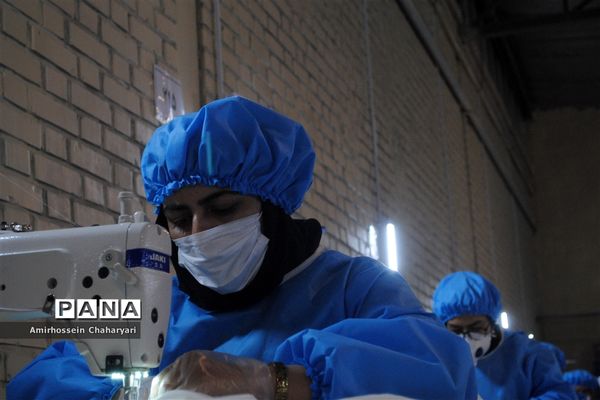 کارگاه تولید ماسک و گان محافظتی در تایباد