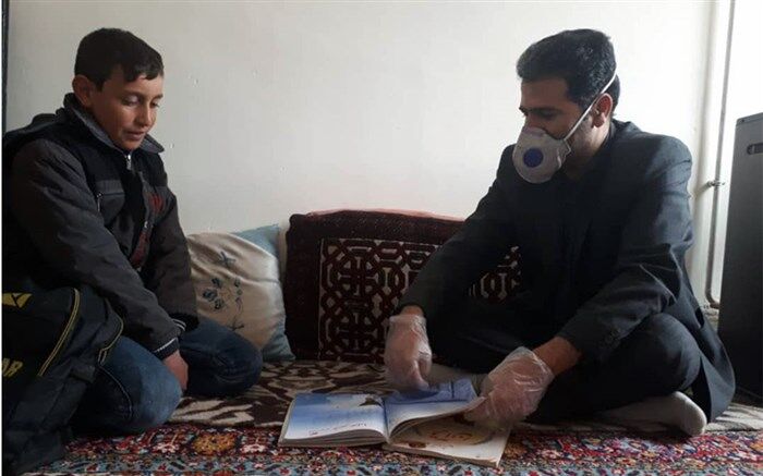 حضور مدیر سازمان دانش آموزی آذربایجان شرقی در مناطق محروم روستایی در قالب طرح"معلم یار"+ عکس
