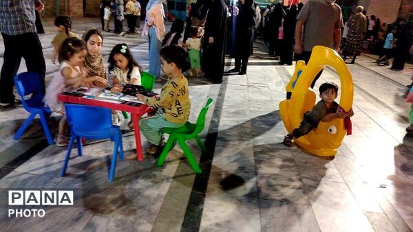 دهه نودی ها، پرچمداران آینده