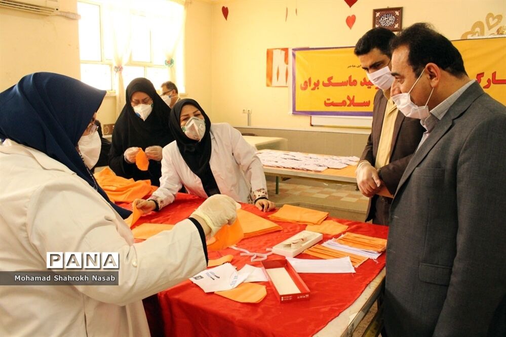تولید روزانه 250 ماسک در هنرستان‌های علوم و هاجر ناحیه 3 اهواز