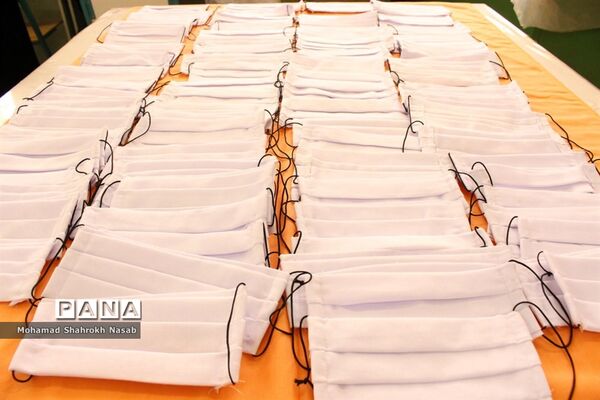 تولید روزانه 250 ماسک در هنرستان‌های علوم و هاجر ناحیه 3 اهواز