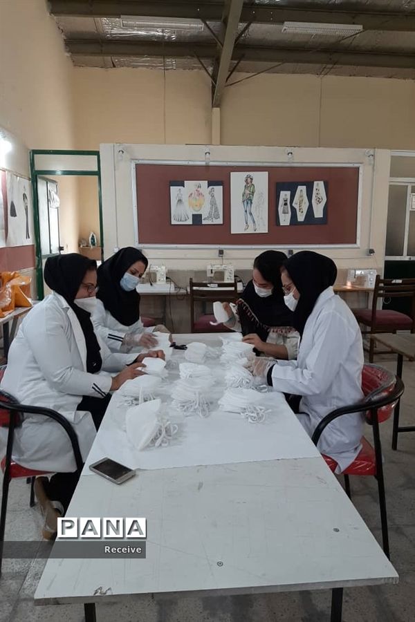 تولید ماسک و محلول ضدعفونی در مدارس فارس
