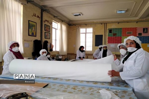 تولید ماسک و محلول ضدعفونی در مدارس فارس