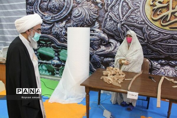 بازدید نماینده ولی فقیه در استان و امام جمعه بوشهر از کارگاه‌های مردمی تولید اقلام بهداشتی