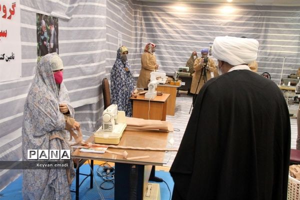 بازدید نماینده ولی فقیه در استان و امام جمعه بوشهر از کارگاه‌های مردمی تولید اقلام بهداشتی