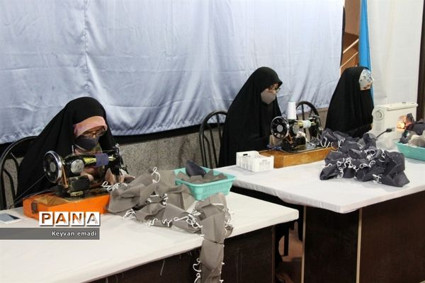 بازدید نماینده ولی فقیه در استان و امام جمعه بوشهر از کارگاه‌های مردمی تولید اقلام بهداشتی