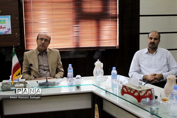 جلسه کار گروه شبکه اجتماعی دانش‌آموزی (شاد)آموزش و پرورش استان بوشهر