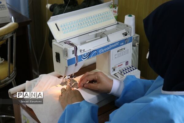تولید ماسک در آموزشگاه ایثارگران ناحیه 4 مشهد